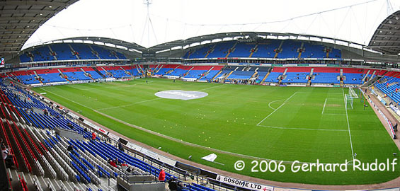 Das Testspiel bei den Bolton Wanderers findet trotzdem statt.<br />Bild: Gerhard Rudolf“><figcaption>Das Testspiel bei den Bolton Wanderers findet trotzdem statt.<br />Bild: Gerhard Rudolf</figcaption></figure>
            </div>

                    </article>

                <section class=