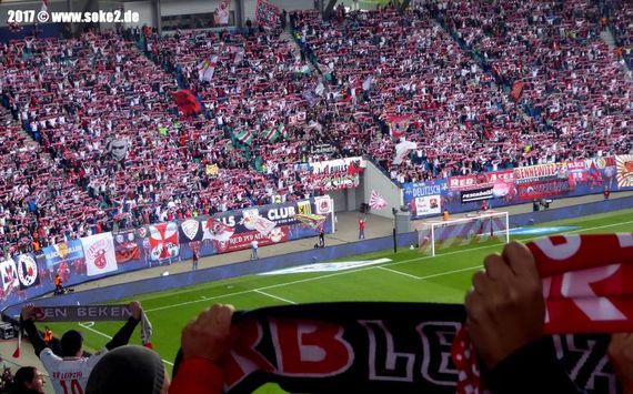 Die RB Leipzig-Anhänger wollen heute auch 12 Minuten auf den Einsatz von Fanmaterialien verzichten.<br />Bild: timo0711.blogspot.de”><figcaption>Die RB Leipzig-Anhänger wollen heute auch 12 Minuten auf den Einsatz von Fanmaterialien verzichten.<br />Bild: timo0711.blogspot.de</figcaption></figure>
<figure><img decoding=