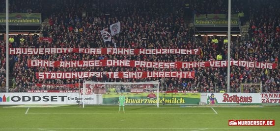 Spruchband zum Thema am Sonntag auf der Nordtribüne.<br />Bild: nur-der-scf.de”><figcaption>Spruchband zum Thema am Sonntag auf der Nordtribüne.<br />Bild: nur-der-scf.de</figcaption></figure>
<figure><img decoding=