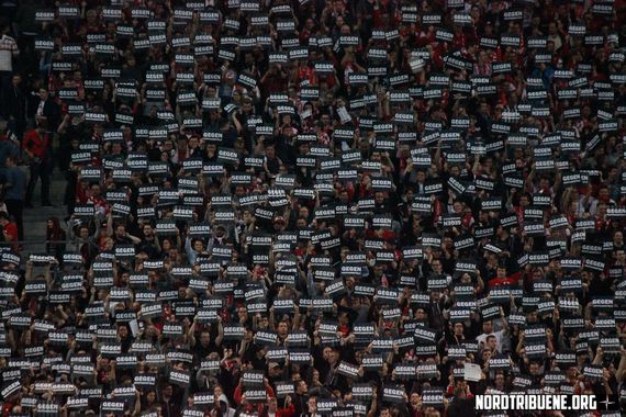 Zettelaktion der Mainz 05-Fans.<br />Bild: Nordtribuene.org”><figcaption>Zettelaktion der Mainz 05-Fans.<br />Bild: Nordtribuene.org</figcaption></figure>
<figure><img decoding=