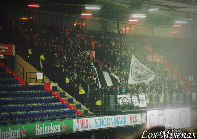 Gästefans in den Niederlanden zahlen ab der kommenden Saison maximal 15 Euro pro Eintrittskarte.<br />Bild: losmisenas.blogspot.de“><figcaption>Gästefans in den Niederlanden zahlen ab der kommenden Saison maximal 15 Euro pro Eintrittskarte.<br />Bild: losmisenas.blogspot.de</figcaption></figure>
            </div>

                    </article>

                <section class=