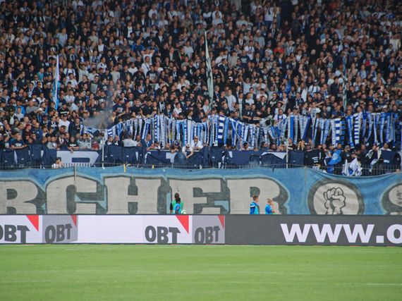 Die Südkurve Zürich hat sich bei der Freikarten-Aktion des Rivalen ebenfalls mit Tickets eingedeckt.<br />Bild: gc-zone.ch“><figcaption>Die Südkurve Zürich hat sich bei der Freikarten-Aktion des Rivalen ebenfalls mit Tickets eingedeckt.<br />Bild: gc-zone.ch</figcaption></figure>
<figure><img decoding=