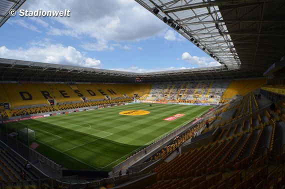 Statt ausverkauftem Haus in Dresden bleibt das Rudolf-Harbig-Stadion morgen leer.<br />Bild: Stadionwelt”><figcaption>Statt ausverkauftem Haus in Dresden bleibt das Rudolf-Harbig-Stadion morgen leer.<br />Bild: Stadionwelt</figcaption></figure>
                </div>
                
                <!-- YouTube (Meta-Feld) -->
                
            </div>
        </article>

                <script>
        (function() {
            var root = document.querySelector('.ff-single-news-gallery');
            if (!root) return;
            var slides = root.querySelectorAll('.ff-single-news-gallery-slide');
            var dots = root.querySelectorAll('.ff-single-news-gallery-dot');
            var prev = root.querySelector('.ff-single-news-gallery-prev');
            var next = root.querySelector('.ff-single-news-gallery-next');
            var n = slides.length;
            if (n < 2) return;
            var i = 0;
            function closeAllImgInfo() {
                root.querySelectorAll('.ff-fv-img-info-host.is-info-open').forEach(function(host) {
                    host.classList.remove('is-info-open');
                    var b = host.querySelector('.ff-fv-img-info-btn');
                    var p = host.querySelector('.ff-fv-img-info-panel');
                    if (b) b.setAttribute('aria-expanded', 'false');
                    if (p) p.setAttribute('aria-hidden', 'true');
                });
            }
            function show(idx) {
                closeAllImgInfo();
                i = ((idx % n) + n) % n;
                for (var s = 0; s < n; s++) {
                    if (s === i) slides[s].removeAttribute('hidden'); else slides[s].setAttribute('hidden', '');
                }
                for (var s = 0; s < dots.length; s++) {
                    dots[s].classList.toggle('is-active', s === i);
                    dots[s].setAttribute('aria-selected', s === i ? 'true' : 'false');
                }
            }
            if (prev) prev.addEventListener('click', function() { show(i - 1); });
            if (next) next.addEventListener('click', function() { show(i + 1); });
            for (var d = 0; d < dots.length; d++) {
                (function(di) { dots[di].addEventListener('click', function() { show(di); }); })(d);
            }
        })();
        </script>
        
        <!-- Kommentare -->
                <section class=