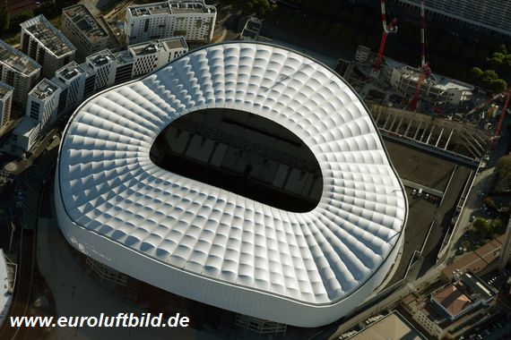 Das Stade Vélodrome blieb gestern wegen einer UEFA-Strafe für Zuschauer geschlossen.<br />Bild: Euroluftbild.de“><figcaption>Das Stade Vélodrome blieb gestern wegen einer UEFA-Strafe für Zuschauer geschlossen.<br />Bild: Euroluftbild.de</figcaption></figure>
            </div>

                    </article>

                <section class=