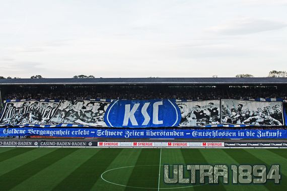 Die KSC-Fans müssen sich bald vom Wildparkstadion verabschieden.<br />Bild: ULTRA1894.de”><figcaption>Die KSC-Fans müssen sich bald vom Wildparkstadion verabschieden.<br />Bild: ULTRA1894.de</figcaption></figure>
<figure><img decoding=
