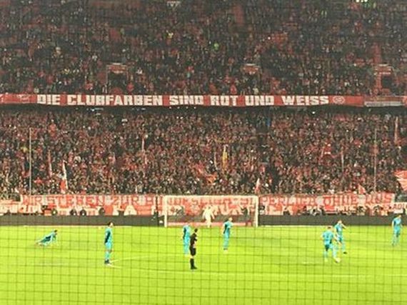 Klare Botschaft von der Südkurve München.<br />Bild: privat”><figcaption>Klare Botschaft von der Südkurve München.<br />Bild: privat</figcaption></figure>
<figure><img decoding=