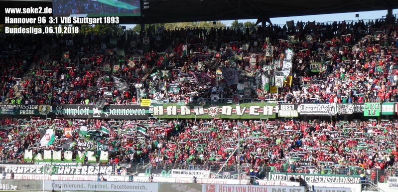 Die Zaunfahne der Ultras Hannover hängt bei Heimspielen noch als Symbol für die ganze Ultraszene in Hannover.<br />Bild: soke2.de”><figcaption>Die Zaunfahne der Ultras Hannover hängt bei Heimspielen noch als Symbol für die ganze Ultraszene in Hannover.<br />Bild: soke2.de</figcaption></figure>
<figure><img decoding=