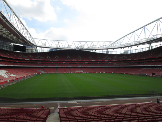 Die Ticketpreise im Emirates Stadium bleiben in der kommenden Saison stabil.<br />Bild: Stadionwelt“><figcaption>Die Ticketpreise im Emirates Stadium bleiben in der kommenden Saison stabil.<br />Bild: Stadionwelt</figcaption></figure>
            </div>

                    </article>

                <section class=