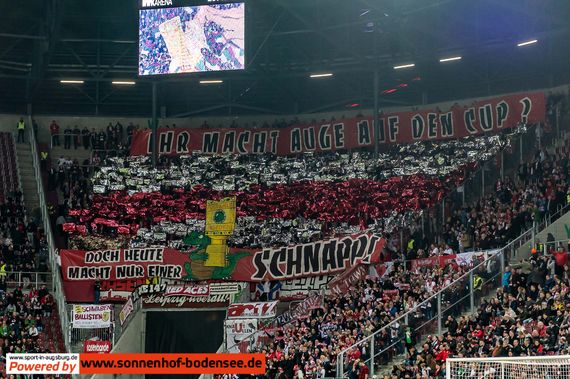 Die Choreografie im Gästeblock. Bild: sport-in-augsburg.de