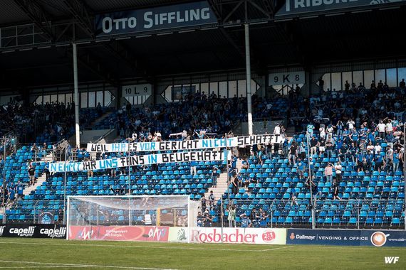 Die geschlossene Otto-Siffling-Tribüne war weiterhin Thema.<br />Bild: Andreas Döring”><figcaption>Die geschlossene Otto-Siffling-Tribüne war weiterhin Thema.<br />Bild: Andreas Döring</figcaption></figure>
<figure><img decoding=