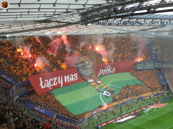 Weitere Choreografie der Ultras von Jagiellonia Białystok.<br />    <button type=