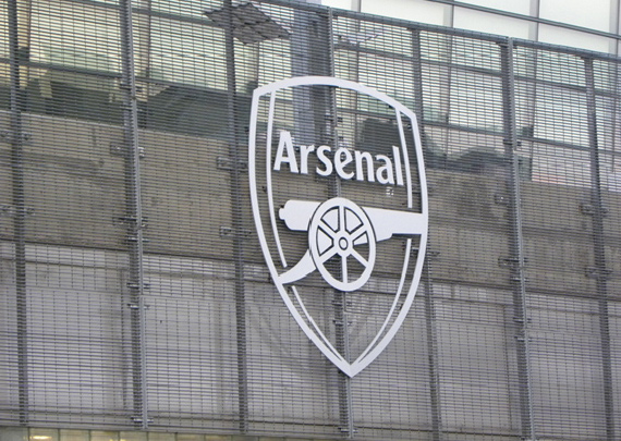 Arsenal bekommt trotz einer Kapazität von 68.700 Plätzen nur 6.000 Tickets.<br />Bild: Patrick Franck“><figcaption>Arsenal bekommt trotz einer Kapazität von 68.700 Plätzen nur 6.000 Tickets.<br />Bild: Patrick Franck</figcaption></figure>
            </div>

                    </article>

                <section class=