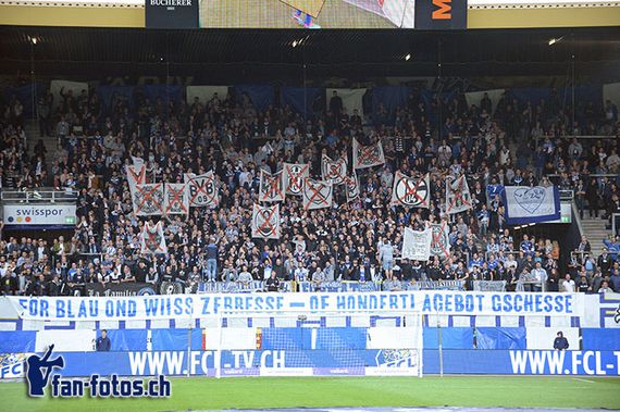 Der erste Teil der Aktion für Lustenberger.<br />Bild: fcl.fan-fotos.ch“><figcaption>Der erste Teil der Aktion für Lustenberger.<br />Bild: fcl.fan-fotos.ch</figcaption></figure>
<figure><img decoding=