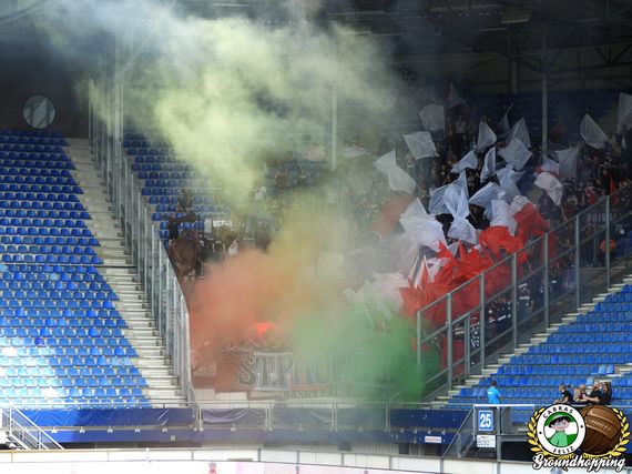 Das Intro im Gästeblock. Bild: Cabras Feliz Groundhopping