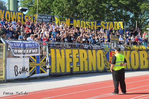 Das Inferno Koblenz macht für eine Demo morgen um 09:00 Uhr in Trier mobil.<br />Bild: Forza-TuS.de”><figcaption>Das Inferno Koblenz macht für eine Demo morgen um 09:00 Uhr in Trier mobil.<br />Bild: Forza-TuS.de</figcaption></figure>
                </div>
                
                <!-- YouTube (Meta-Feld) -->
                
            </div>
        </article>

                <script>
        (function() {
            var root = document.querySelector('.ff-single-news-gallery');
            if (!root) return;
            var slides = root.querySelectorAll('.ff-single-news-gallery-slide');
            var dots = root.querySelectorAll('.ff-single-news-gallery-dot');
            var prev = root.querySelector('.ff-single-news-gallery-prev');
            var next = root.querySelector('.ff-single-news-gallery-next');
            var n = slides.length;
            if (n < 2) return;
            var i = 0;
            function closeAllImgInfo() {
                root.querySelectorAll('.ff-fv-img-info-host.is-info-open').forEach(function(host) {
                    host.classList.remove('is-info-open');
                    var b = host.querySelector('.ff-fv-img-info-btn');
                    var p = host.querySelector('.ff-fv-img-info-panel');
                    if (b) b.setAttribute('aria-expanded', 'false');
                    if (p) p.setAttribute('aria-hidden', 'true');
                });
            }
            function show(idx) {
                closeAllImgInfo();
                i = ((idx % n) + n) % n;
                for (var s = 0; s < n; s++) {
                    if (s === i) slides[s].removeAttribute('hidden'); else slides[s].setAttribute('hidden', '');
                }
                for (var s = 0; s < dots.length; s++) {
                    dots[s].classList.toggle('is-active', s === i);
                    dots[s].setAttribute('aria-selected', s === i ? 'true' : 'false');
                }
            }
            if (prev) prev.addEventListener('click', function() { show(i - 1); });
            if (next) next.addEventListener('click', function() { show(i + 1); });
            for (var d = 0; d < dots.length; d++) {
                (function(di) { dots[di].addEventListener('click', function() { show(di); }); })(d);
            }
        })();
        </script>
        
        <!-- Kommentare -->
                <section class=