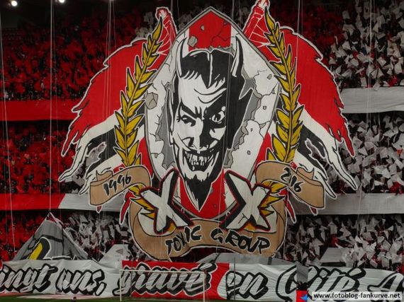 Das Ultras Inferno hat den Treffpunkt am Frankfurter Römer abgesagt. Bild: fotoblog-fankurve.net