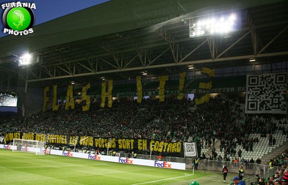 Die QR-Code-Choreografie der Green Angels.<br />Bild: furania-photos.fr“><figcaption>Die QR-Code-Choreografie der Green Angels.<br />Bild: furania-photos.fr</figcaption></figure>
<figure><img decoding=