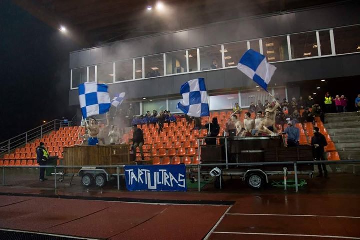 Die TartUltras in den mobilen Jacuzzis.<br />Bild: Tammeka JK Tartu“><figcaption>Die TartUltras in den mobilen Jacuzzis.<br />Bild: Tammeka JK Tartu</figcaption></figure>
            </div>

                    </article>

                <section class=