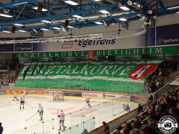 Der 1. Teil der Choreografie.<br />Bild: timo0711.blogspot.de”><figcaption>Der 1. Teil der Choreografie.<br />Bild: timo0711.blogspot.de</figcaption></figure>
<figure><img decoding=