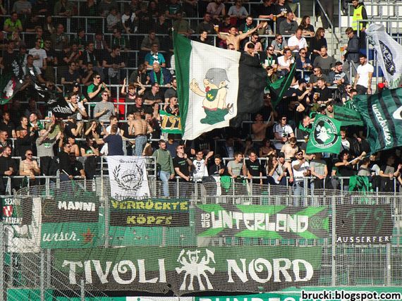 Die Fans von Wacker Innsbruck haben keine Lust mehr auf Auswärtsspiele am Freitagabend.<br />Bild: brucki.blogspot.com“><figcaption>Die Fans von Wacker Innsbruck haben keine Lust mehr auf Auswärtsspiele am Freitagabend.<br />Bild: brucki.blogspot.com</figcaption></figure>
            </div>

                    </article>

                <section class=
