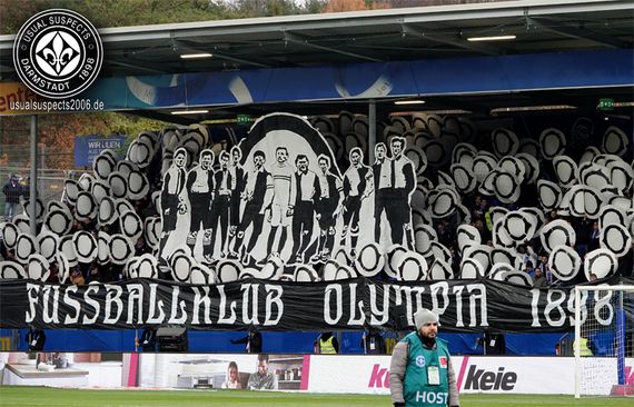 Der linke Abschnitt im ersten Teil der Choreografie.<br />Bild: usualsuspects2006.de”><figcaption>Der linke Abschnitt im ersten Teil der Choreografie.<br />Bild: usualsuspects2006.de</figcaption></figure>
<figure><img decoding=