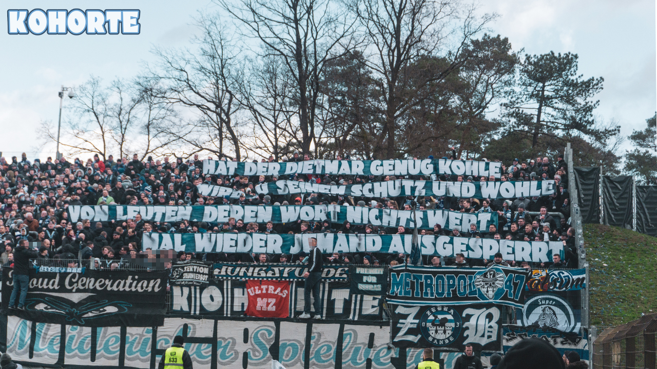Das Spruchband der Kohorte Ultras in Meppen.<br />Bild: stimmungsblock.blogspot.de”><figcaption>Das Spruchband der Kohorte Ultras in Meppen.<br />Bild: stimmungsblock.blogspot.de</figcaption></figure>
<figure><img decoding=