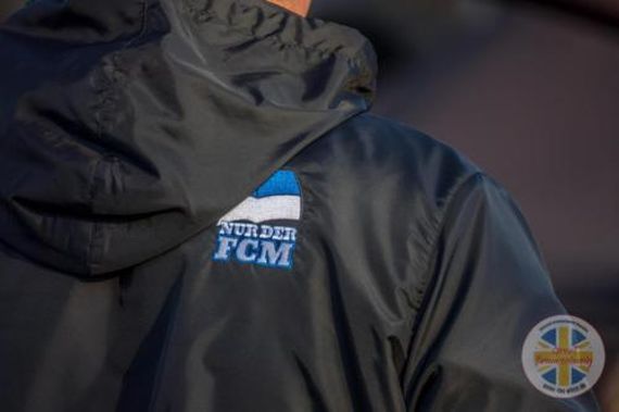 180.000 Euro an Spenden kamen durch die virtuelle Auswärtsfahrt der FCM-Fans nach Rotterdam zusammen. Nun müssen noch die Kosten abgezogen werden.<br />Bild: enter-the-pitch.de”><figcaption>180.000 Euro an Spenden kamen durch die virtuelle Auswärtsfahrt der FCM-Fans nach Rotterdam zusammen. Nun müssen noch die Kosten abgezogen werden.<br />Bild: enter-the-pitch.de</figcaption></figure>
                </div>
                
                <!-- YouTube (Meta-Feld) -->
                
            </div>
        </article>

                <script>
        (function() {
            var root = document.querySelector('.ff-single-news-gallery');
            if (!root) return;
            var slides = root.querySelectorAll('.ff-single-news-gallery-slide');
            var dots = root.querySelectorAll('.ff-single-news-gallery-dot');
            var prev = root.querySelector('.ff-single-news-gallery-prev');
            var next = root.querySelector('.ff-single-news-gallery-next');
            var n = slides.length;
            if (n < 2) return;
            var i = 0;
            function closeAllImgInfo() {
                root.querySelectorAll('.ff-fv-img-info-host.is-info-open').forEach(function(host) {
                    host.classList.remove('is-info-open');
                    var b = host.querySelector('.ff-fv-img-info-btn');
                    var p = host.querySelector('.ff-fv-img-info-panel');
                    if (b) b.setAttribute('aria-expanded', 'false');
                    if (p) p.setAttribute('aria-hidden', 'true');
                });
            }
            function show(idx) {
                closeAllImgInfo();
                i = ((idx % n) + n) % n;
                for (var s = 0; s < n; s++) {
                    if (s === i) slides[s].removeAttribute('hidden'); else slides[s].setAttribute('hidden', '');
                }
                for (var s = 0; s < dots.length; s++) {
                    dots[s].classList.toggle('is-active', s === i);
                    dots[s].setAttribute('aria-selected', s === i ? 'true' : 'false');
                }
            }
            if (prev) prev.addEventListener('click', function() { show(i - 1); });
            if (next) next.addEventListener('click', function() { show(i + 1); });
            for (var d = 0; d < dots.length; d++) {
                (function(di) { dots[di].addEventListener('click', function() { show(di); }); })(d);
            }
        })();
        </script>
        
        <!-- Kommentare -->
                <section class=