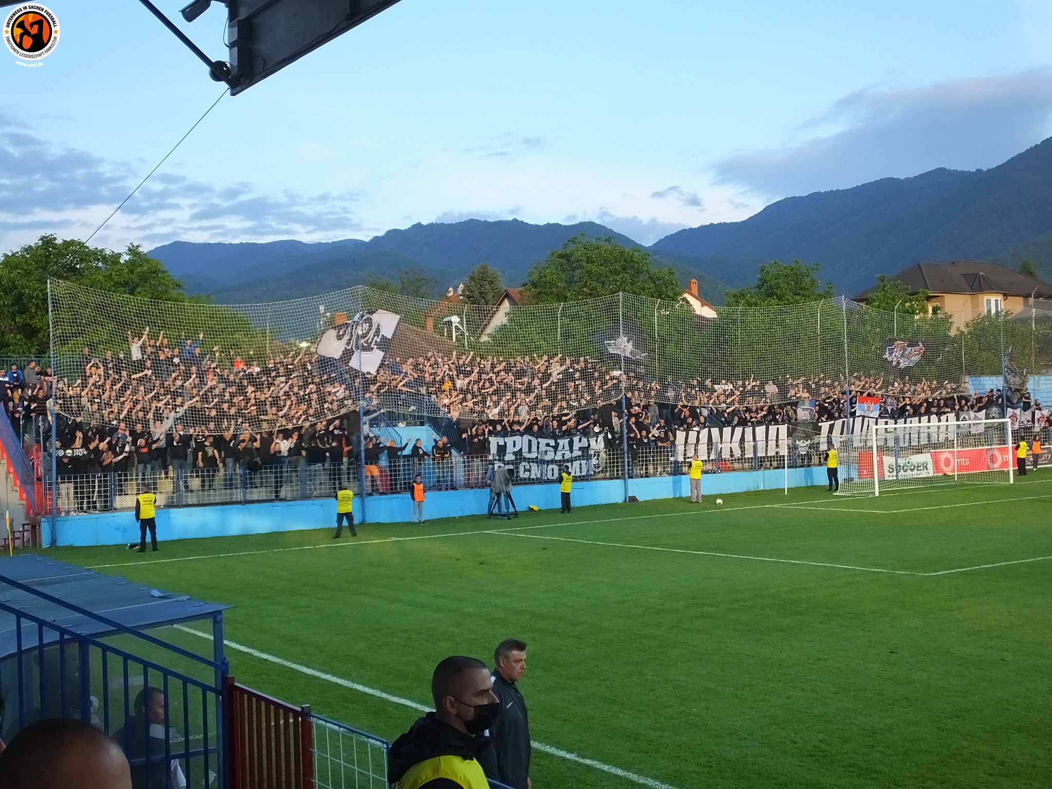 Partizan Belgrad-Fans beim Pokalspiel am Mittwoch.<br />    <button type=