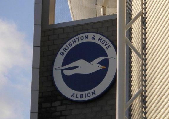 Bis zu 2.500 Zuschauer können das Testspiel zwischen Brighton & Hove Albion und dem FC Chelsea vor Ort verfolgen. <br />Bild:: Stephan Hoogerwaard“><figcaption>Bis zu 2.500 Zuschauer können das Testspiel zwischen Brighton & Hove Albion und dem FC Chelsea vor Ort verfolgen. <br />Bild:: Stephan Hoogerwaard</figcaption></figure>
            </div>

                    </article>

                <section class=