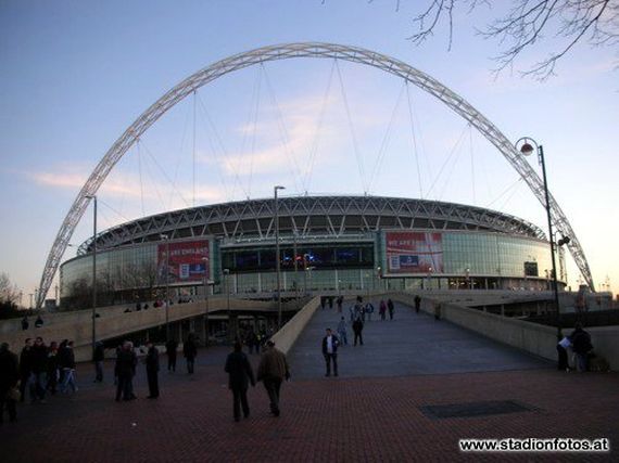 27.000 bis 31.500 Fans könnten zum Pokalfinale möglicherweise ins Stadion.<br />Bild: stadionfotos.at“><figcaption>27.000 bis 31.500 Fans könnten zum Pokalfinale möglicherweise ins Stadion.<br />Bild: stadionfotos.at</figcaption></figure>
            </div>

                    </article>

                <section class=