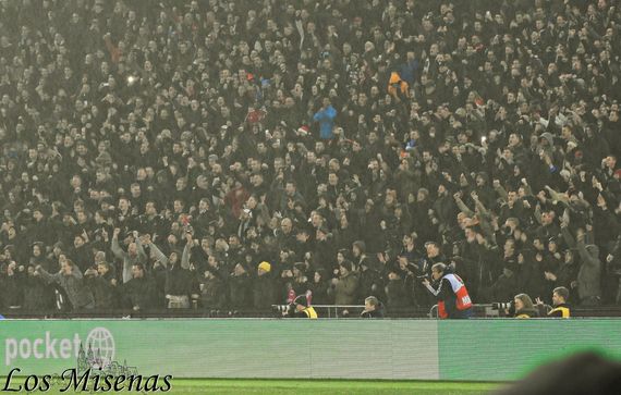 Ab dem 30. Juni 2021 dürfen die Stadien in den Niederlanden wieder voll ausgelastet werden.<br />Bild: losmisenas.blogspot.com“><figcaption>Ab dem 30. Juni 2021 dürfen die Stadien in den Niederlanden wieder voll ausgelastet werden.<br />Bild: losmisenas.blogspot.com</figcaption></figure>
            </div>

                    </article>

                <section class=