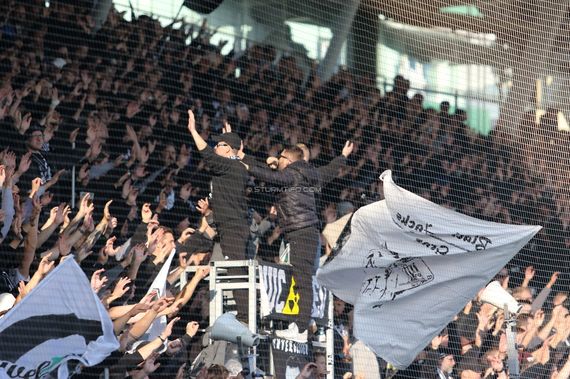 Die Fanszene des SK Sturm Graz verzichtet vorerst auf organisierte Stimmung.<br />Bild: SturmTifo.com“><figcaption>Die Fanszene des SK Sturm Graz verzichtet vorerst auf organisierte Stimmung.<br />Bild: SturmTifo.com</figcaption></figure>
            </div>

                    </article>

                <section class=