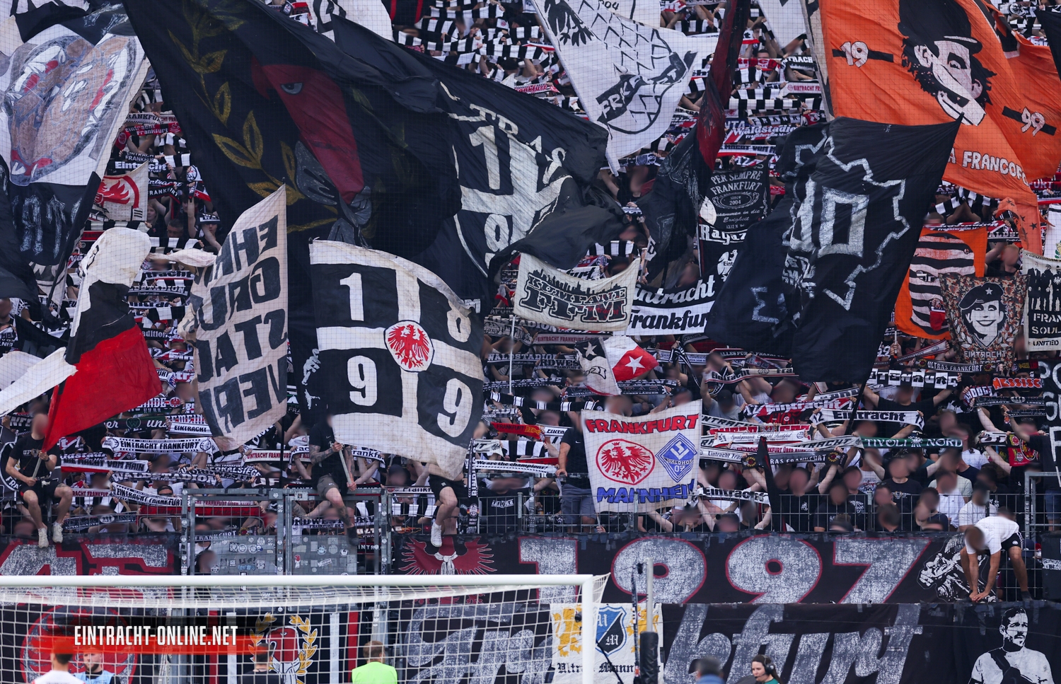 Eintracht Frankfurt – FC St. Pauli 2-2 (4)