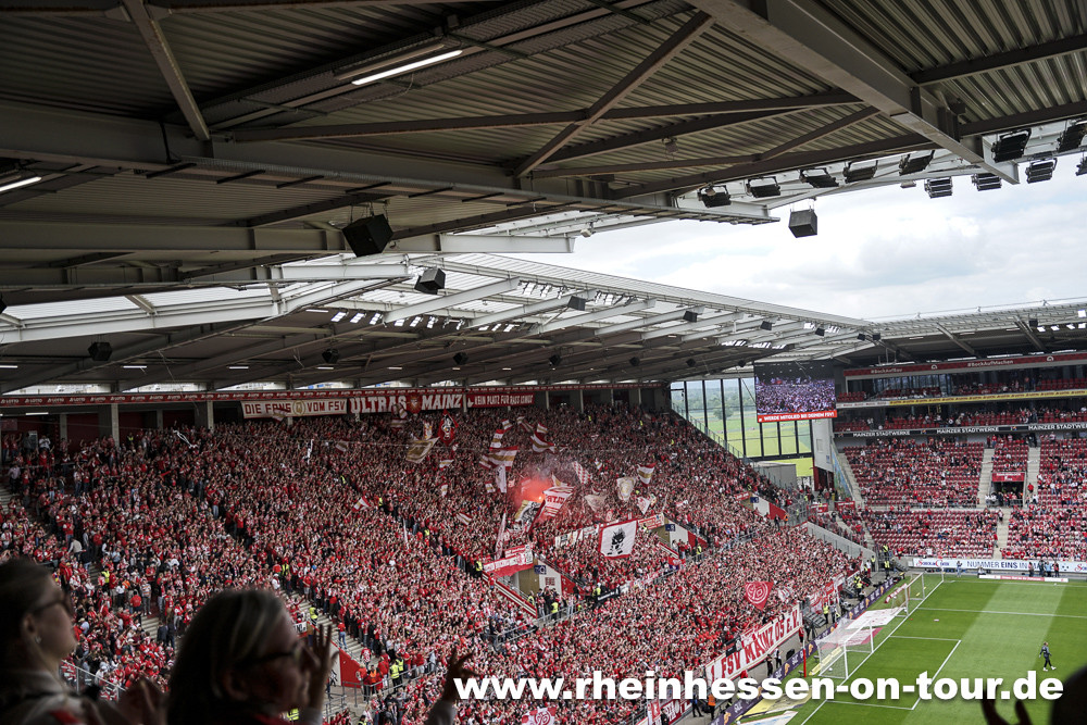 1. FSV Mainz 05 – Bayer 04 Leverkusen 2-2 (6)