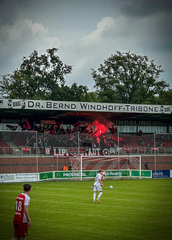 FC Eintracht Rheine – SV Lippstadt 08 3-0 (16)