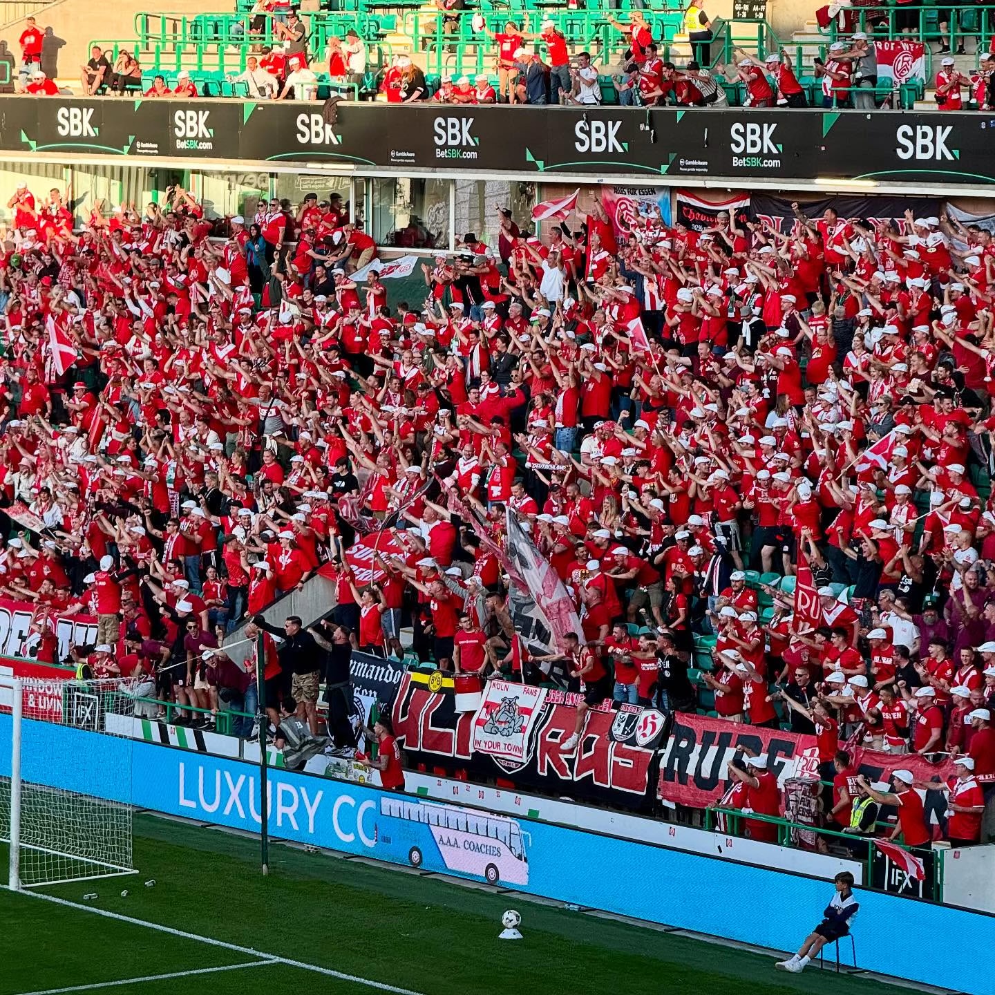 Hibernian FC – Rot-Weiss Essen 3-2 (8)