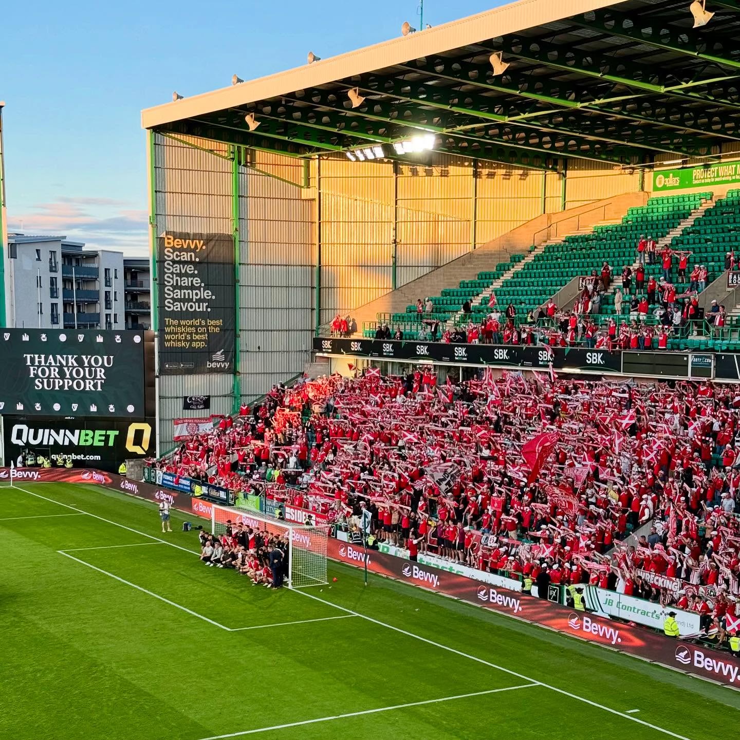 Hibernian FC – Rot-Weiss Essen 3-2 (9)
