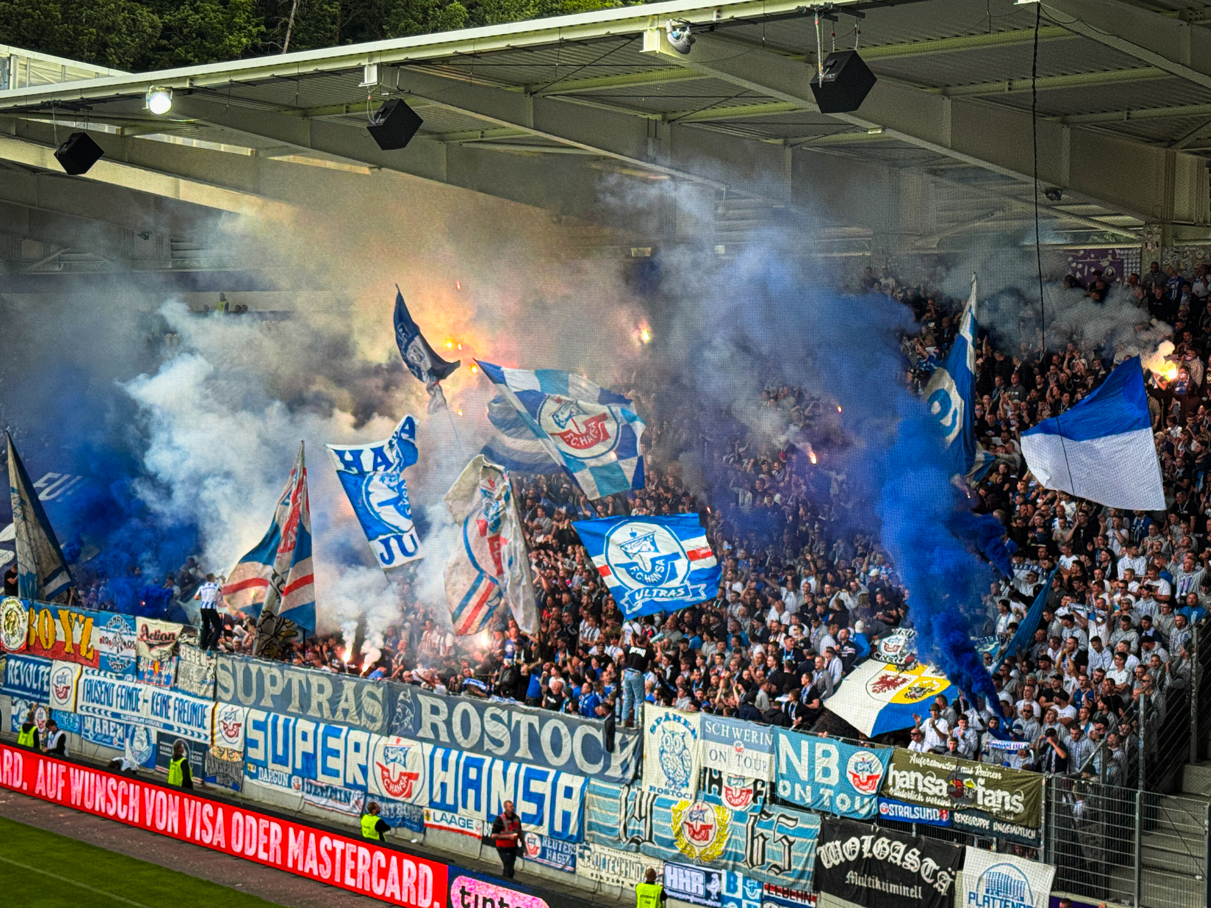 FC Erzgebirge Aue – FC Hansa Rostock 0-0 (4)