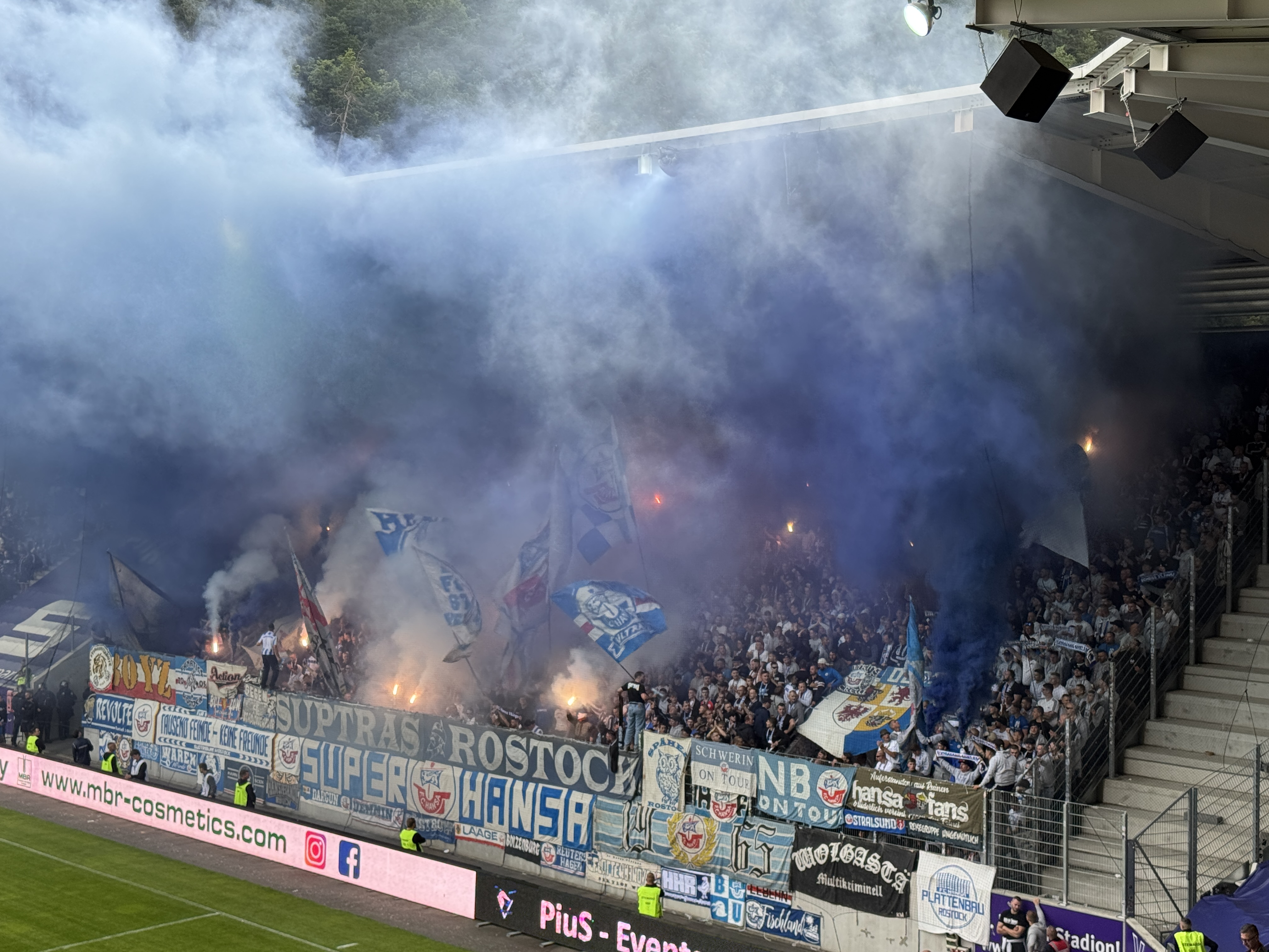 FC Erzgebirge Aue – FC Hansa Rostock 0-0 (15)