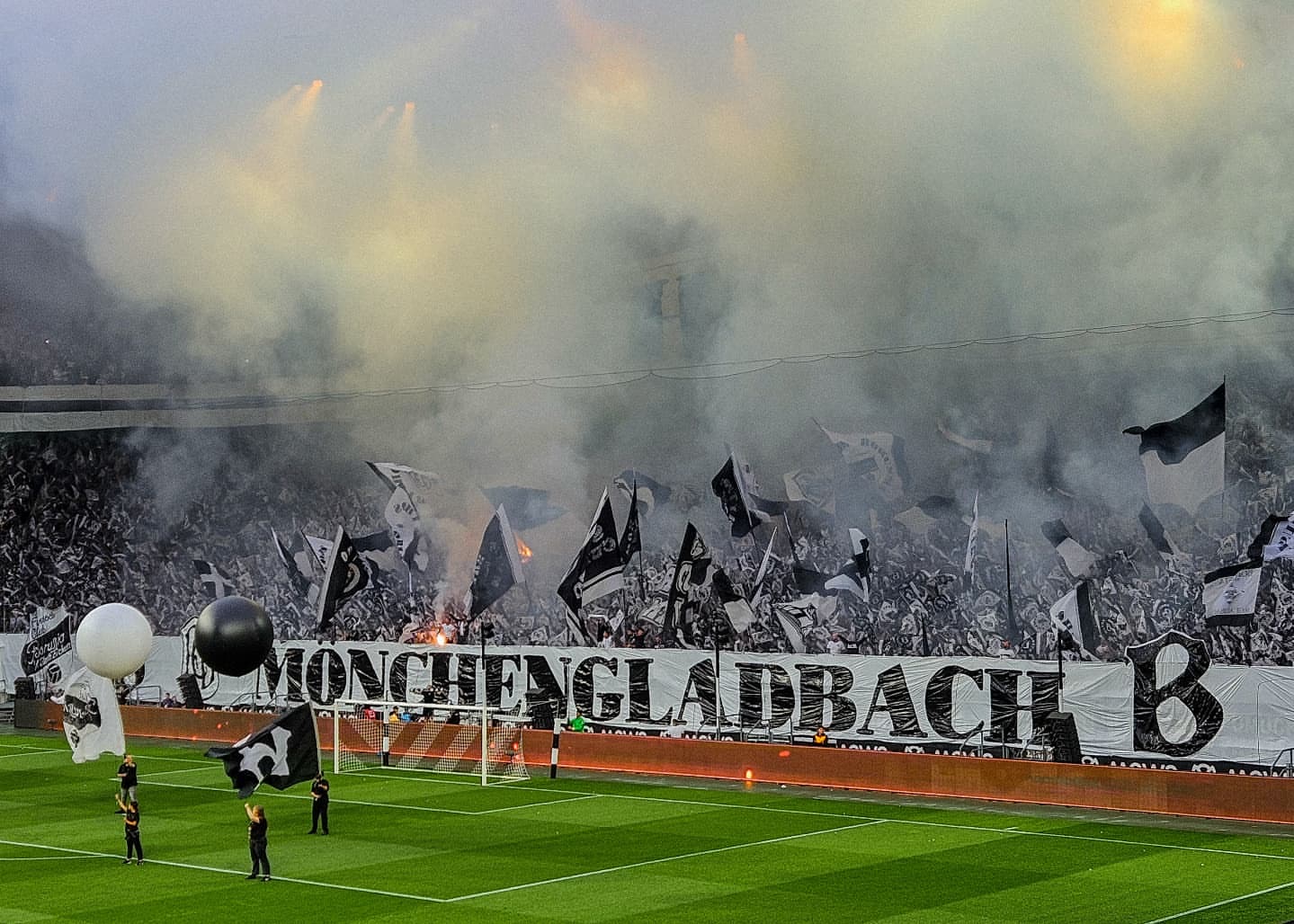 VfL Borussia Mönchengladbach – Valencia CF 0-0 (7)