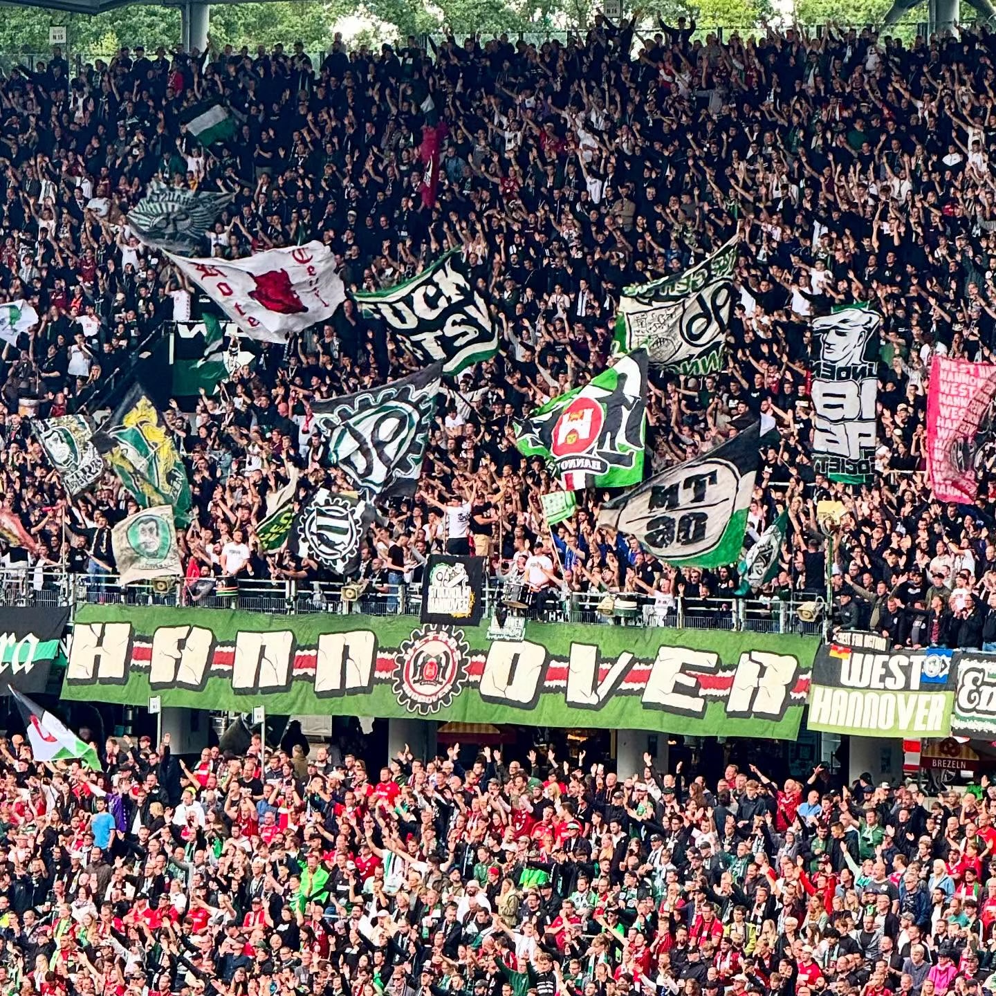 Hannover 96 – 1. FC Kaiserslautern 1-0 (2)