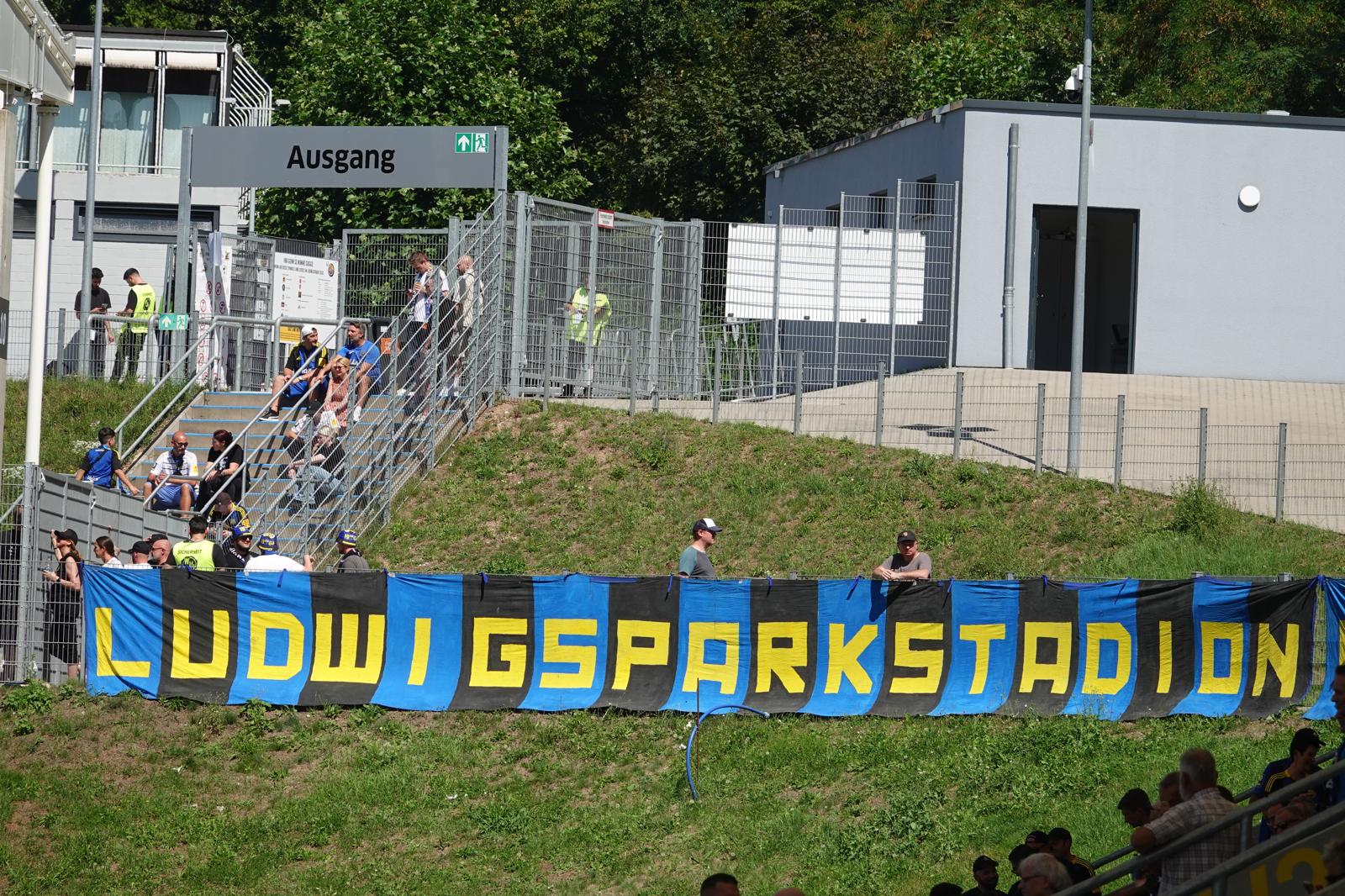 1. FC Saarbrücken – Viktoria Köln 2-1 (1)