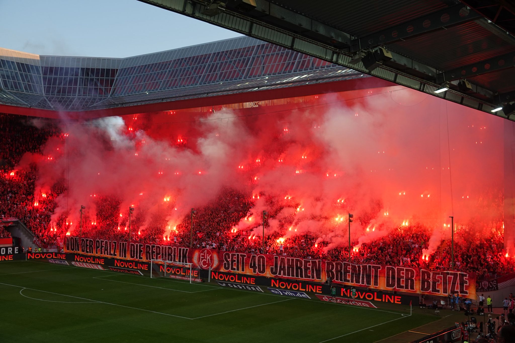 1. FC Kaiserslautern – FC Schalke 04 1-0 (2)