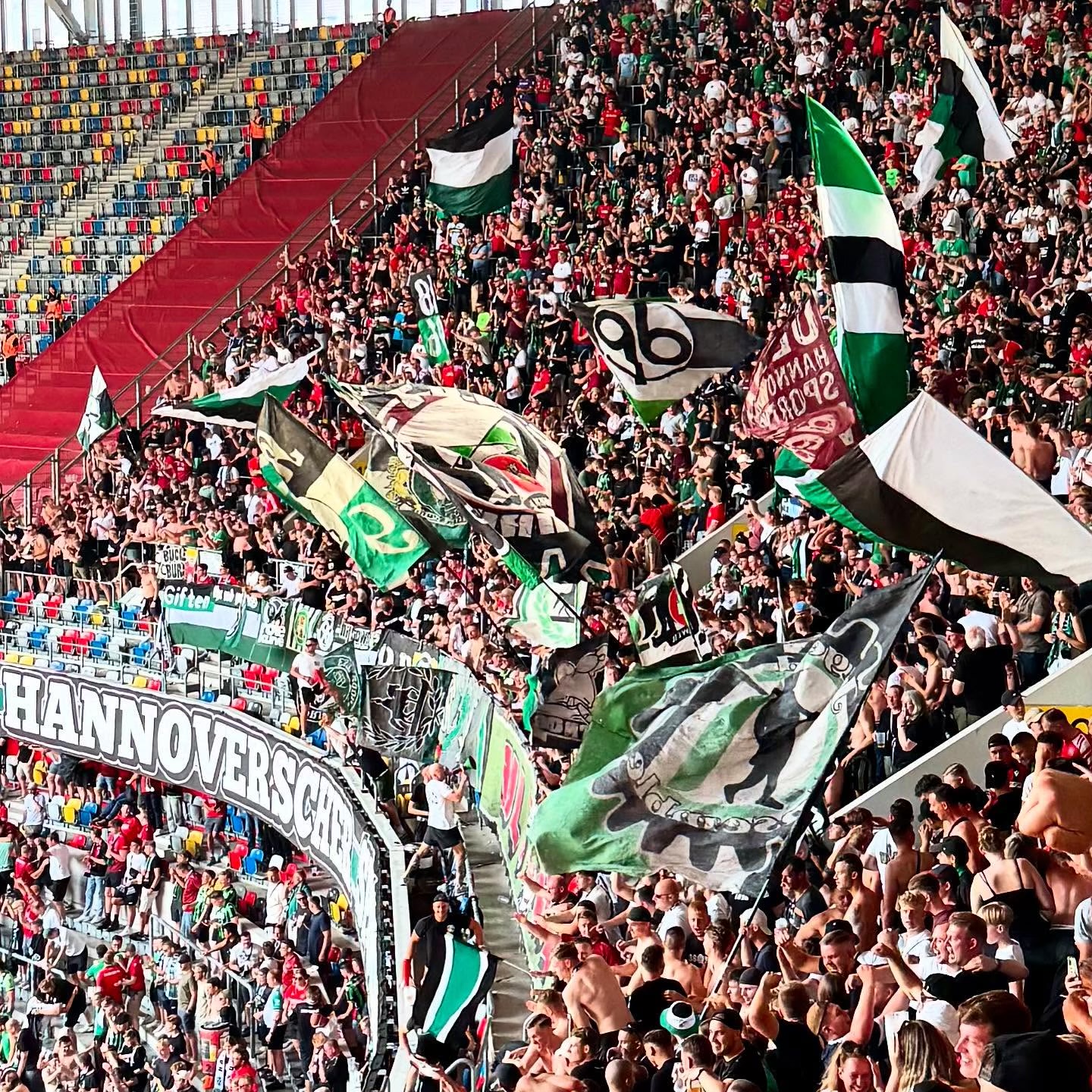 Fortuna Düsseldorf – Hannover 96 0-2 (2)