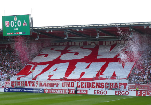 SSV Jahn Regensburg – 1. FC Köln 1-2 (4)