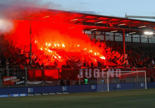 SV Wehen-Wiesbaden – SSV Jahn Regensburg 2:0 (4)