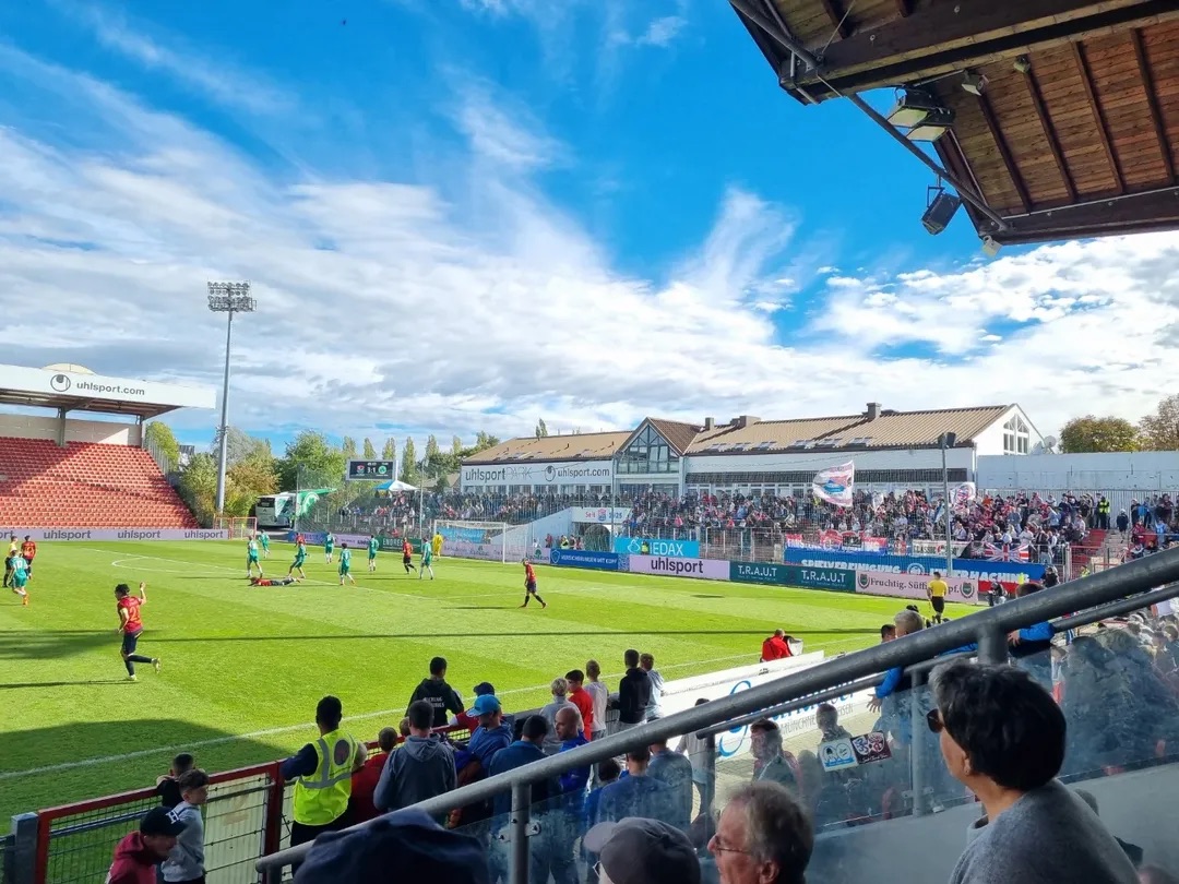 SpVgg Unterhaching – SpVgg Fürth II 5:2 (3)