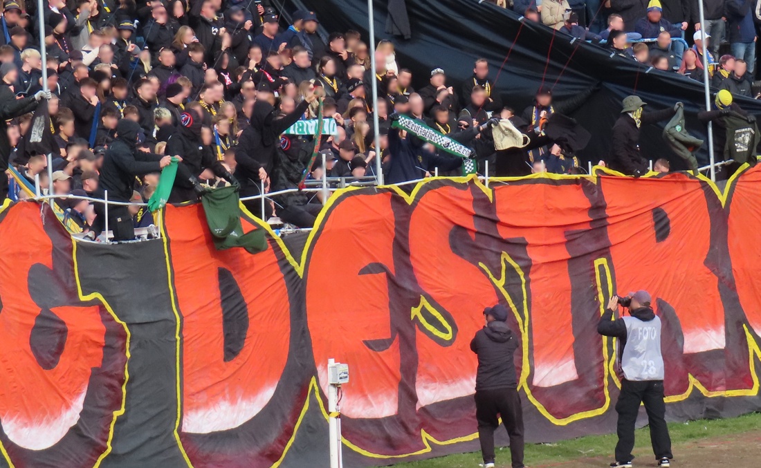 1. FC Lok Leipzig – BSG Chemie Leipzig 2:0 (12)