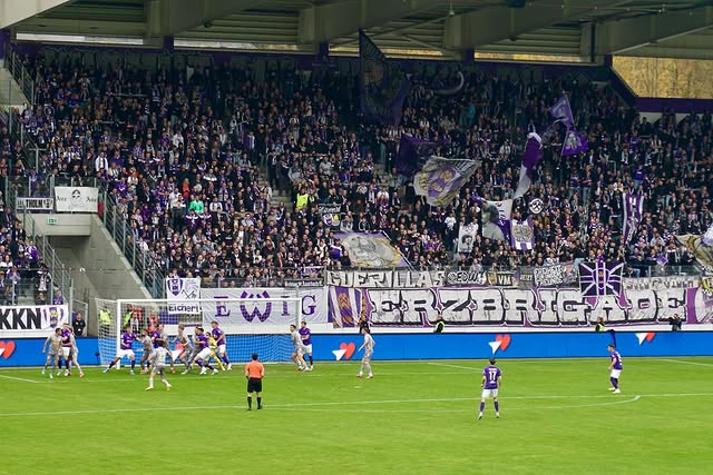 FC Erzgebirge Aue – SSV Jahn Regensburg 4:3 (1)