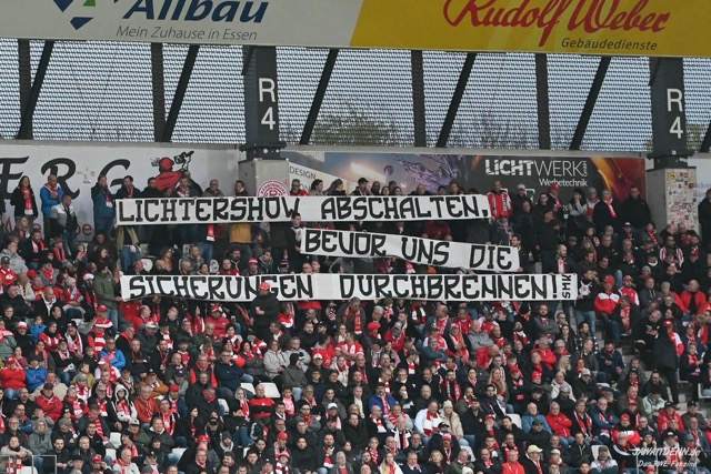 Rot-Weiss Essen – 1. FC Schweinfurt 05 2:1 (7)